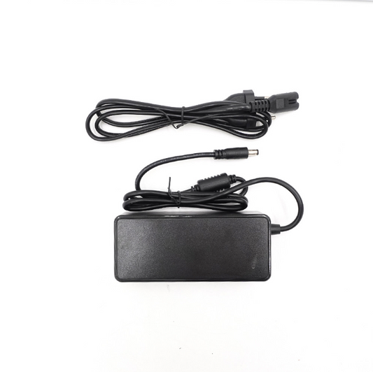 Chargeur 36V - 42V / 2A (connecteur DC 5.5 - 2.1mm)